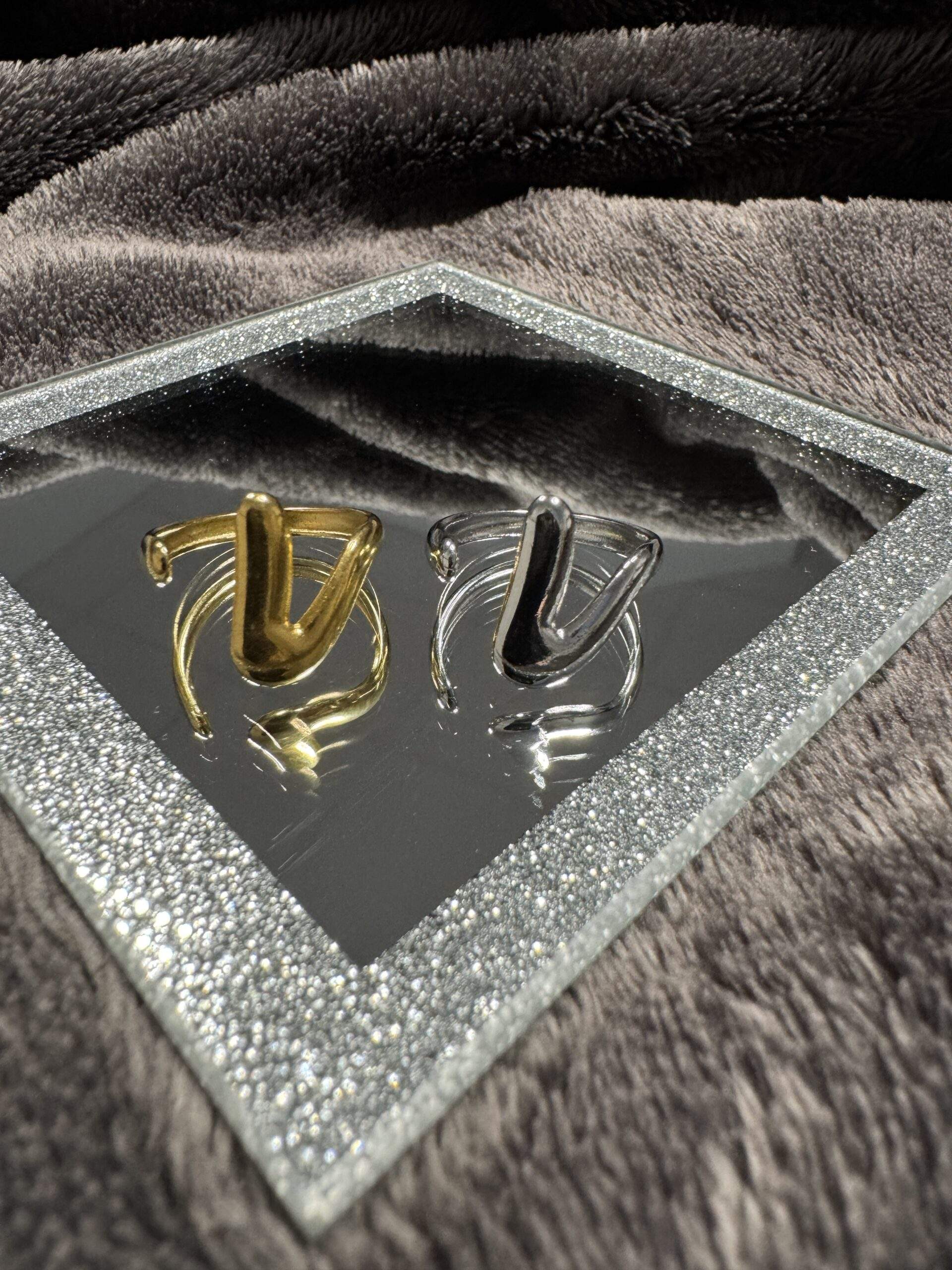 Hook Ring gold / silber