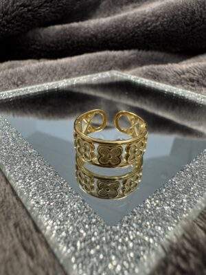 Golden Clover Ring gold