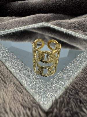 Gilded Ring gold